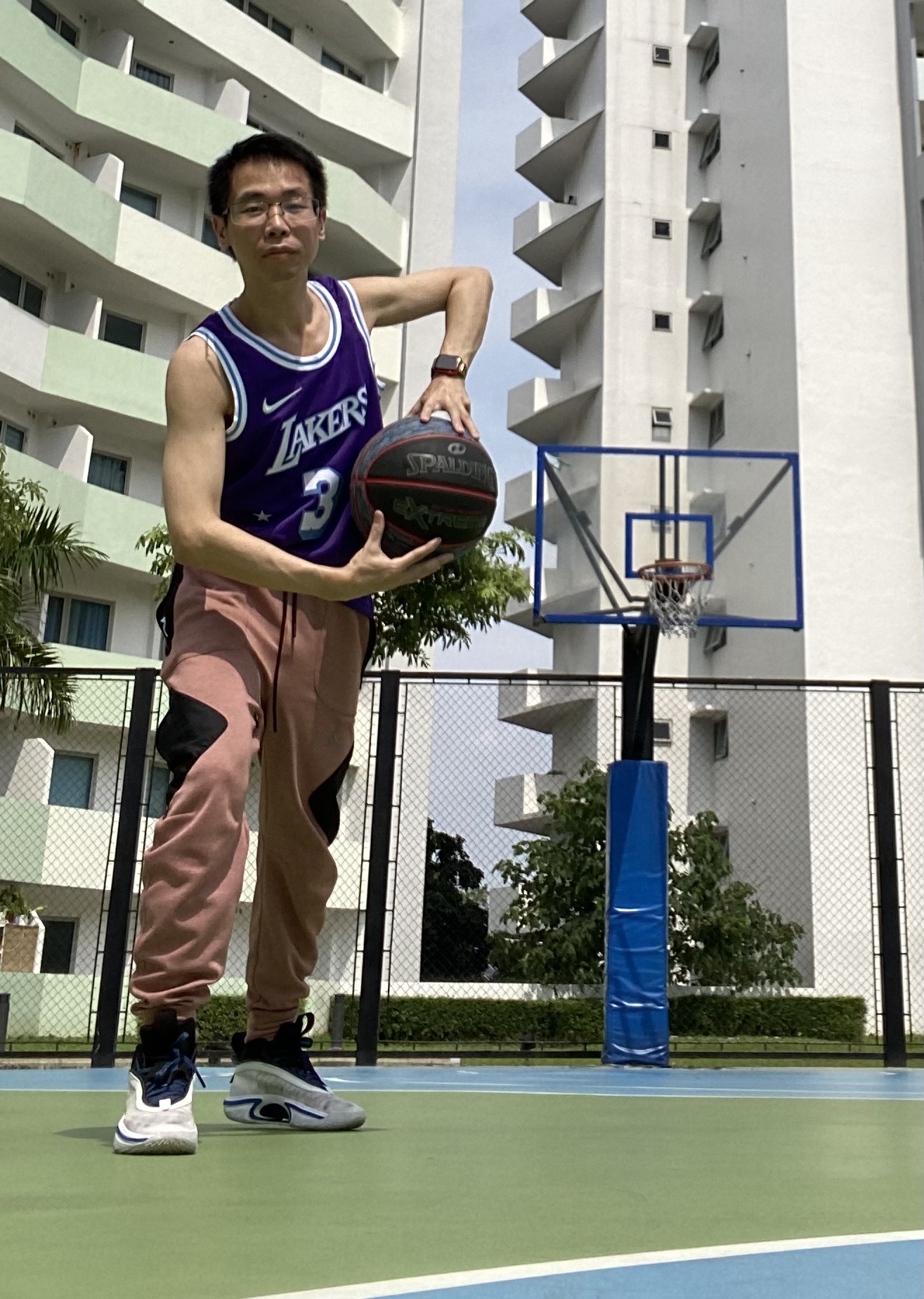 I am Xuwei Li. I lead the Pornhub.